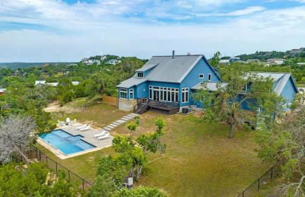 Luxurious Lake Park House: Sleeps 25, Pool, Hot-tub, Firepit and Game Room! - Foto 48