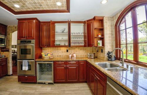 Oceanside Tropical Resort with HEATED POOL & SPA! - Foto 43