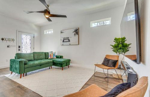 Modern Pensacola Vacation Home with Private Pool! - Foto 3