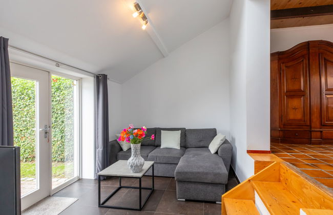 2 bedroom House in Schoondijke with garden and terrace - Photo 7