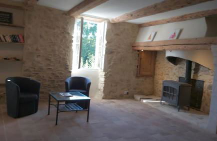 Beautiful Farmhouse with large swimming pool within walking distance of a charming, lively village - Foto 27