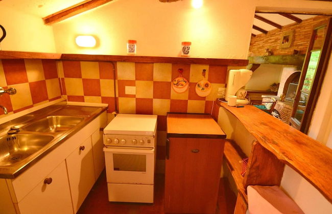 Peaceful Retreat With Shared Pool - Photo 8