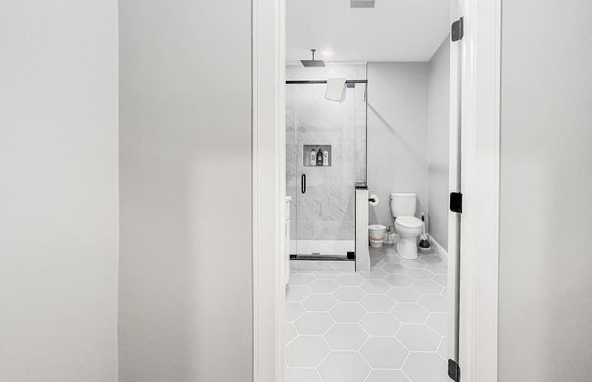 Luxury 2BD 2BA Near Logan Airport and T Station - Foto 19