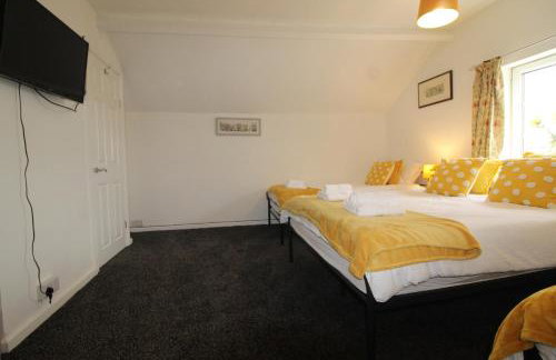 High Street House Thurnscoe by Smart Corporate Stays - Photo 17