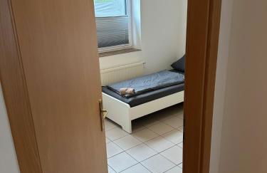 3 Schlafzimmer, Wohnzimmer, Küche, Bad, Terrasse, Parkplatz - Foto 11