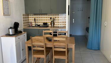 Charmant appartement cosy, terrasse proche des pistes et du centre du village - WIFI gratuit - Foto 5