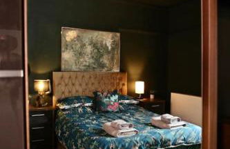 The Hot Tub Townhouse by Holiday Heim - Photo 17