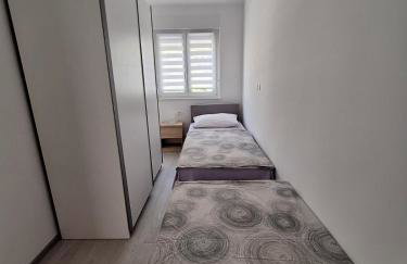 Apartment Tanya with jacuzzi - Photo 12