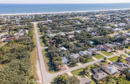 3BR Family Getaway Steps to Sand & Sun - Foto 35