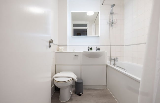 The Waterloo Apartments - Photo 7