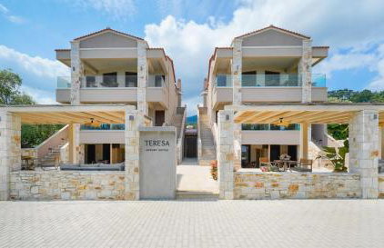 Villa Teresa Luxury Suites - Photo 14