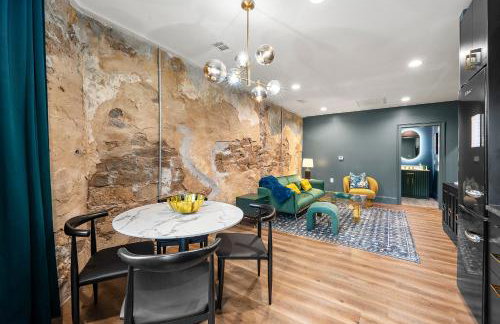 Opulent Loft on Main St -Walk to Stone Mtn Park! - Foto 22