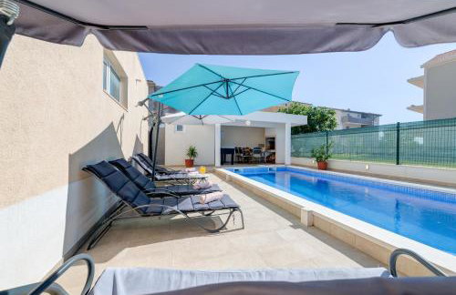 Apartment Renata + PRIVATE swimming pool in SPLIT - Foto 8