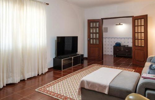 Casa da Alegria - Piscina, Sala de Jogos, 4 Quartos - Foto 31