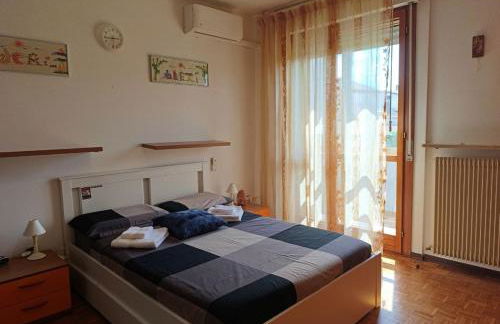 Three Rooms With Whirlpool Bath - Photo 2