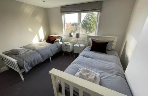 Beautiful 4B.2Ba House + office - Foto 6