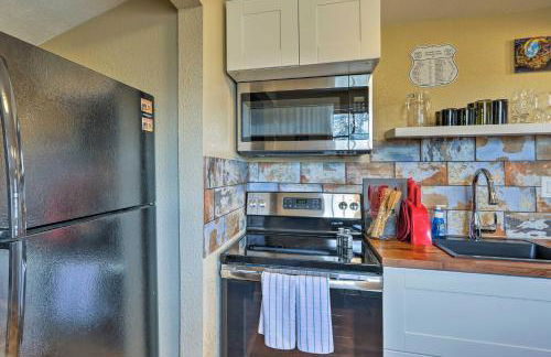 Winslow Apartment with Jacuzzi, Deck and Grill Access! - Foto 13