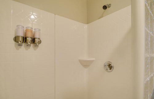 Waterfront Home with Hot Tub in Wrightsville! - Foto 13