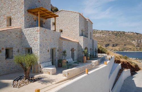 Yerma Suites Limeni - Photo 34