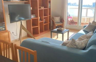 Precioso apartamento en primera línea de playa - Foto 2