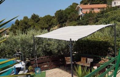 Villetta vista mare con piscina, giardino e parcheggio privato - Foto 13