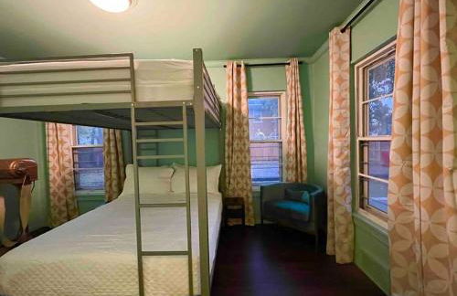 Chic 50s Time Capsule Downtown/OU Med/OK Capitol - Foto 37