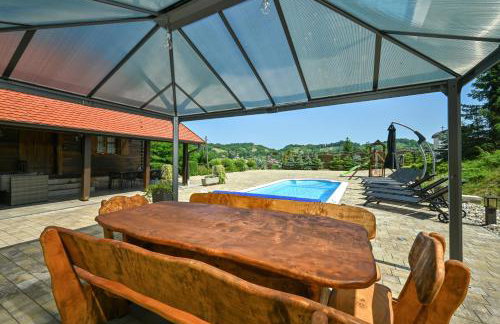 Slow leaving retreat in villa with heated pool, whirlpool, sauna, playground and barbeque in privacy near forest - Foto 43