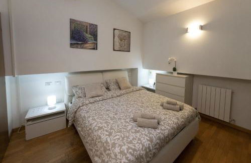 Amazing Serenity Flat for 7, AC, historic center - Foto 26