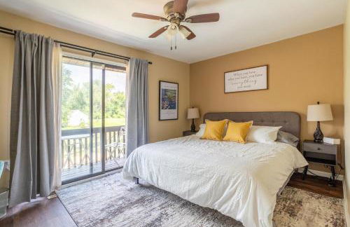 Entire Home on the water, 2 kayaks, Game room, Firepit, BBQ grill, Netflix WiFi - Foto 22