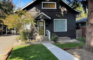 Classic & Cozy Apartments - Parking & Close to DW - Foto 27