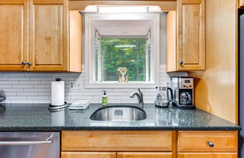 Condo with Deck and Grill Less Than 5 Miles to Loon Mountain! - Foto 13