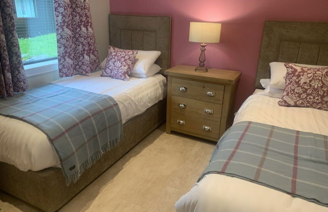 Birch Lodge 20 With Hot Tub, Newton Stewart - Photo 2