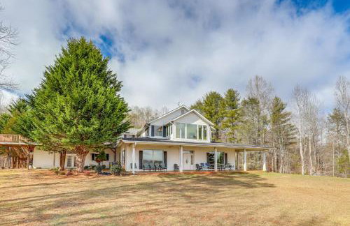 Spacious Group Retreat with Game Room in Marshall! - Foto 42