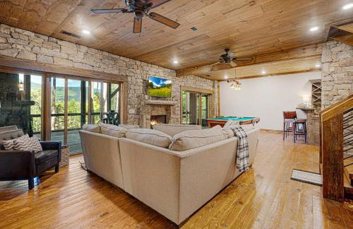 Copperline Lodge - Luxury Creekside Retreat - Creekside Views, Hot Tub, Game Room, Outdoor Fireplaces, Chef Kitchen, Fire Pit - - Foto 33