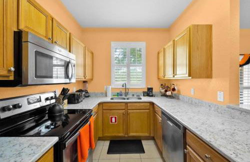 Themed Resort Home 15 min drive to Disney - Foto 12