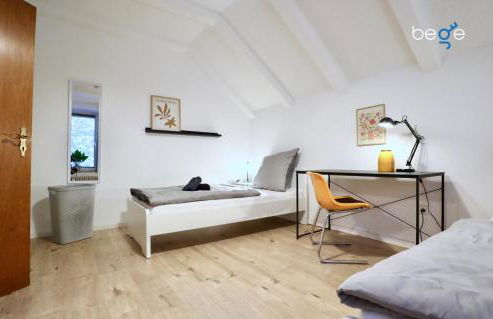 BEGE APARTMENTS DeskSide - Photo 2