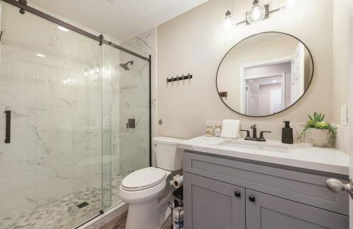 2 Homes in 1 Sleeps 18 10 Min to Zoo and Beach - Foto 20