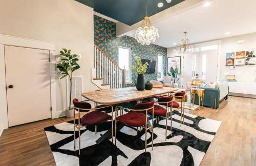 Designer Single Family House-Rooftop- Hot Tub - Foto 11