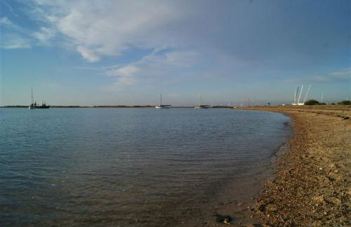 Secret Mersea Retreat - a stroll from the anchorage! - Foto 17