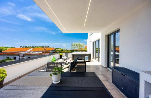 Modern apartment Ana with Jacuzzi and Pool - Foto 37