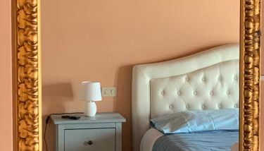 Appartamento Luce-- 2 camere da letto--Centro storico--Parcheggio privato gratuito - Foto 2