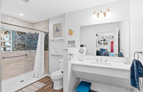 Dolphin Cove - Whole WATERFRONT House with Dock - Foto 27