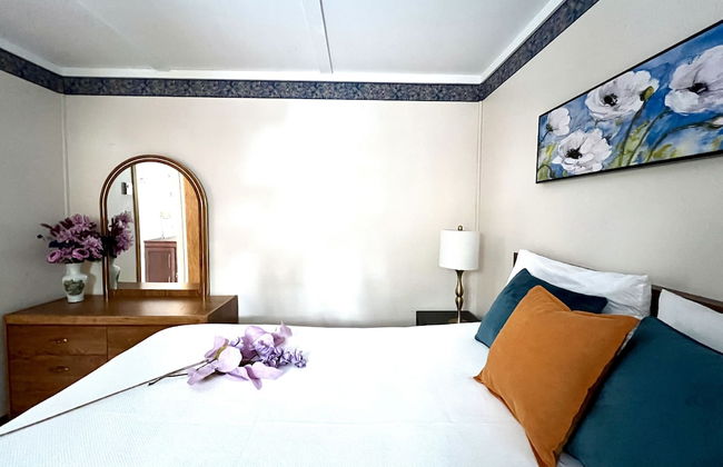 Multicultural Museum Cottages - Photo 4