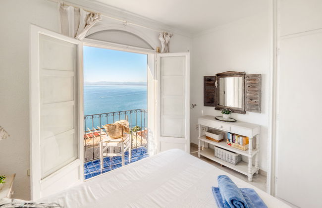 Los Geranios - Photo 16