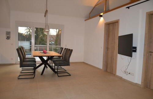 Ferienwohnung, 2 Zimmer, 4 bis 6 Personen, 67 qm, mit großem Balkon, entlang am Fluss, an der Aach, am Bodensee, nah am Naturschutzgebiet - Foto 13