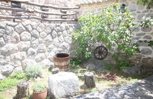 Traditional Stone House Adrian - Photo 81