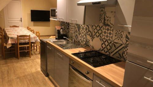 Logement @ 10 personnes avec piscine intérieure 31 degrés zoo de la FLECHE 24 h du Mans - Foto 5