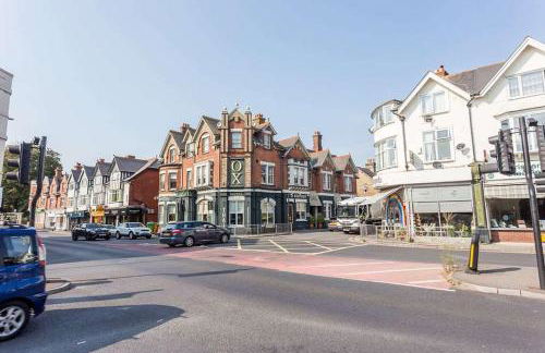 Cobalt Cove - 10-Minute Walk to Ashley Cross - Photo 33