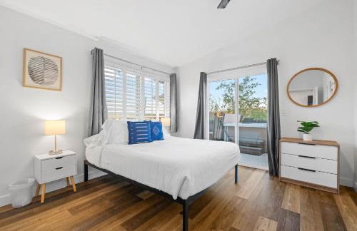 Dog-Friendly House with Hot Tub, AC, Game Room - Photo 47