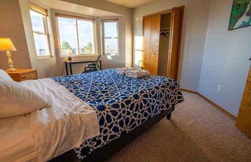 Hillcrest Chalet - Spa - Firepit - Views - USAFA - Foto 26